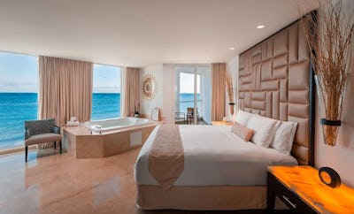 Superior Governor Suite