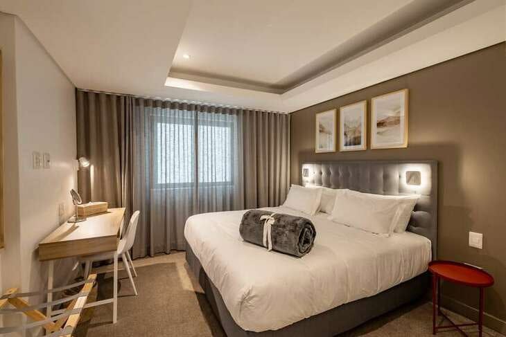 Four-bedroom Luxury Apartment