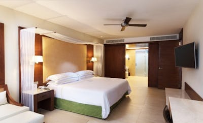 SUITE OCEAN FRONT PREMIUM LEVEL