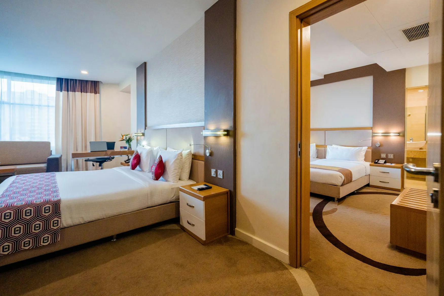 prideinn-azure-hotel-nairobi-westlands-deluxe-rooms_9153