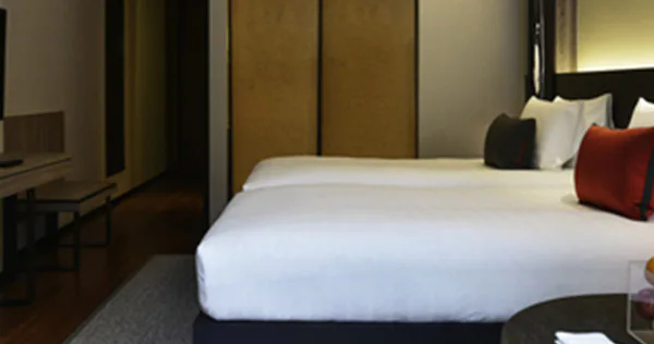 pullman-bangkok-king-power-deuluxe-room-02_94