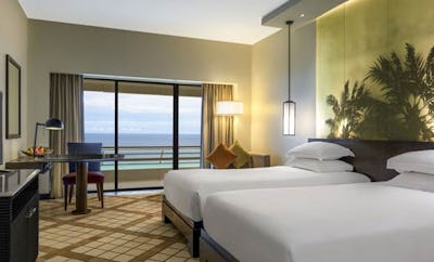 DELUXE KING/TWIN SEA VIEW