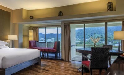 JUNIOR TWIN/KING SUITE GARDEN VIEW