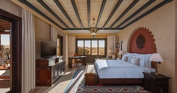 qasr-al-sarab-desert-resort-by-anantara-deluxe-terrace-room-02_2142