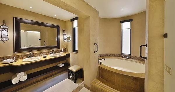 qasr-al-sarab-desert-resort-by-anantara-one-bedroom-suite-03_2142