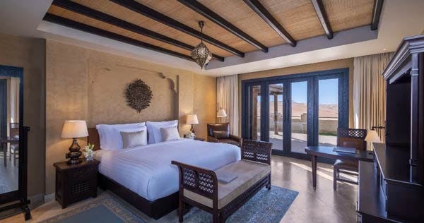 qasr-al-sarab-desert-resort-by-anantara-three-bedroom-villa-02_2142