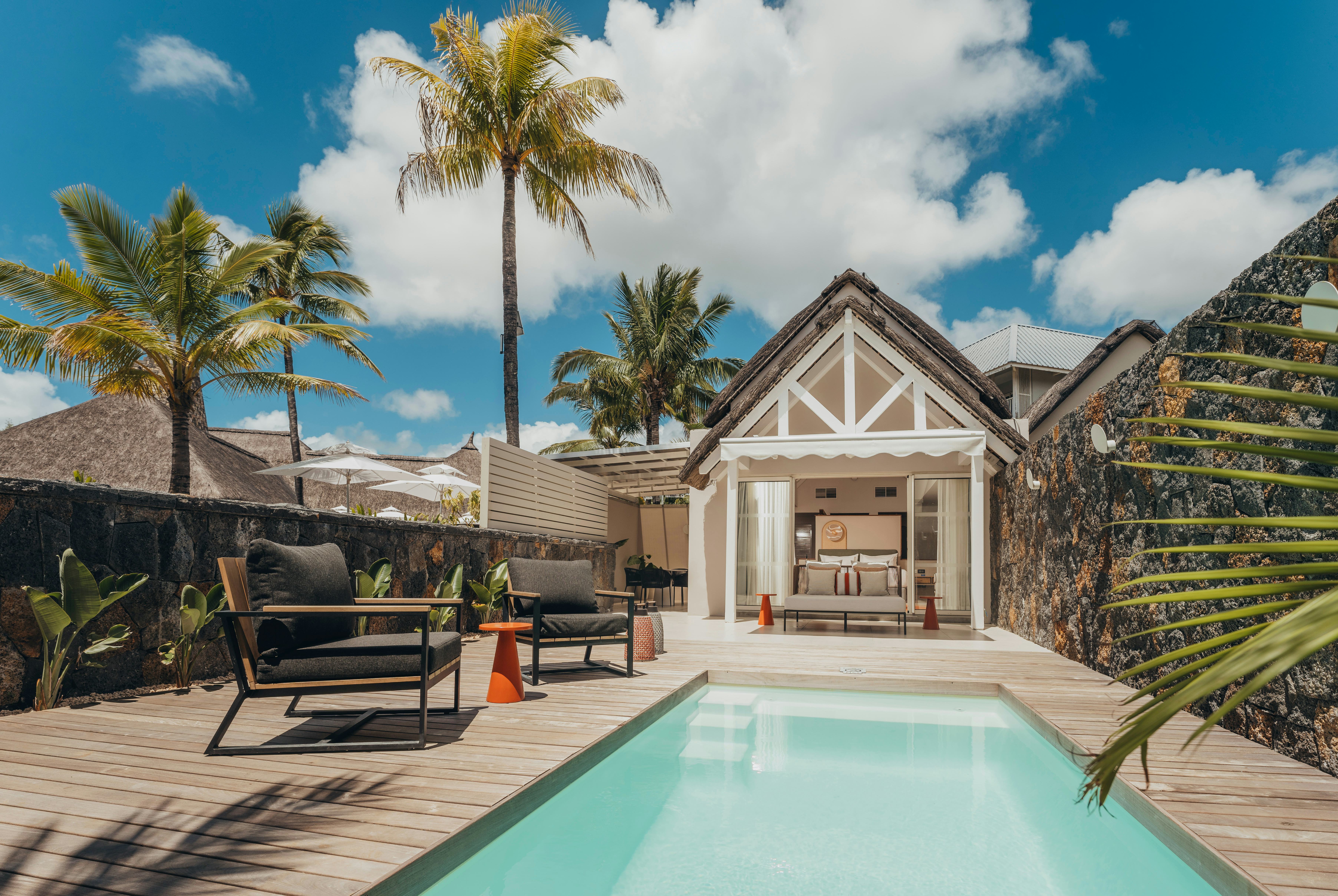 BEACHFRONT VILLA WITH PRIVATE POOL