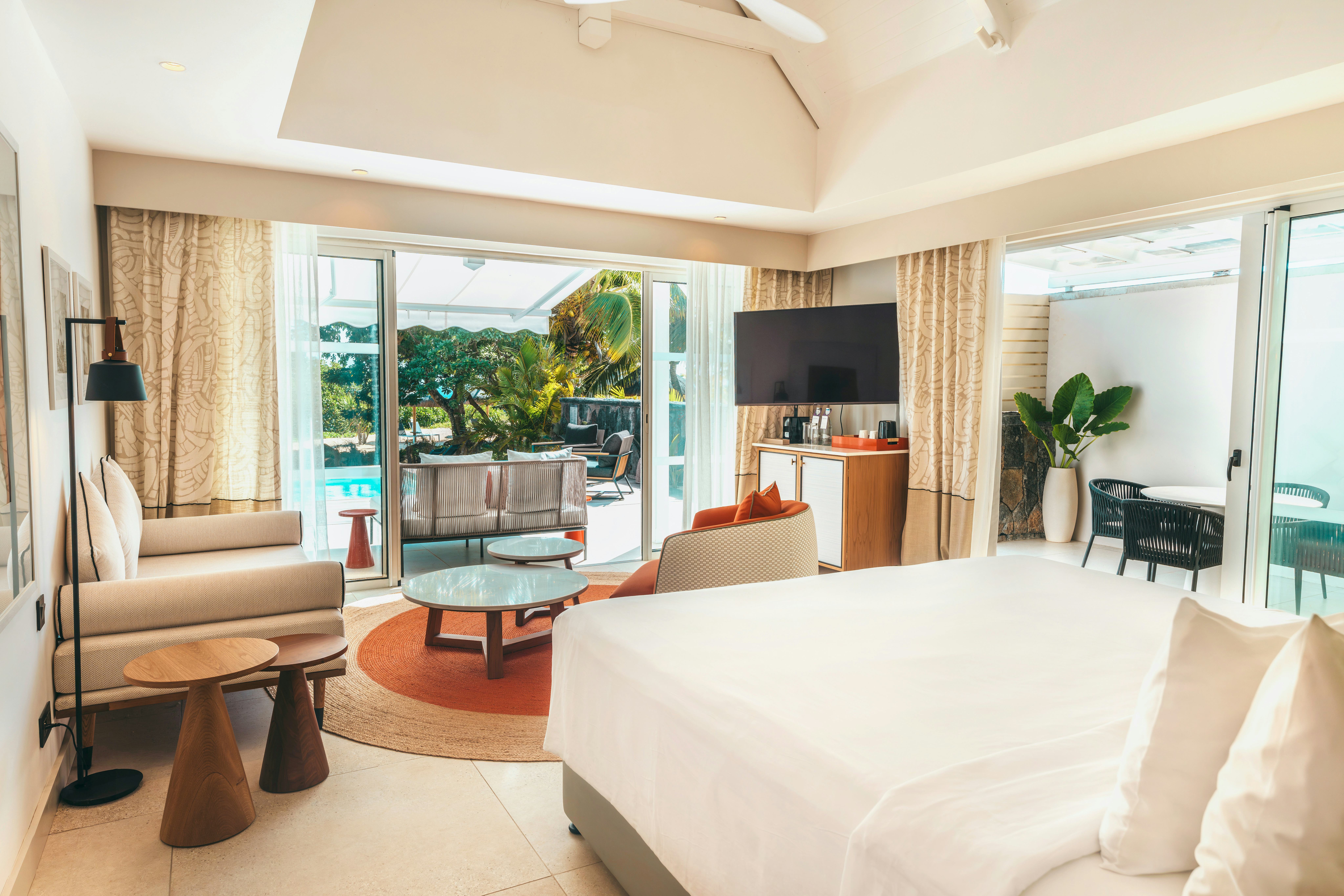 BEACHFRONT VILLA WITH PRIVATE POOL