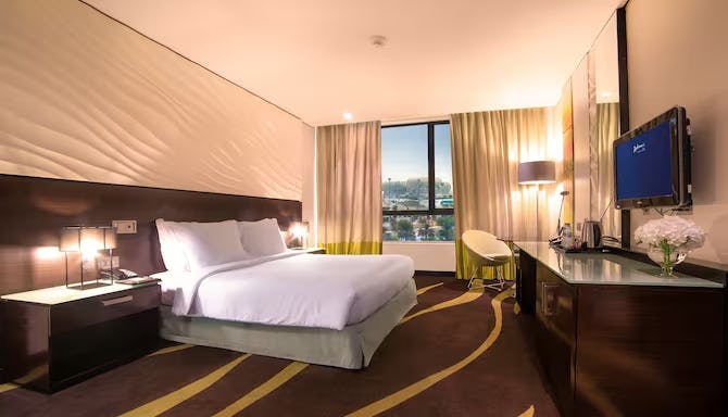 Standard Room - Plaza View