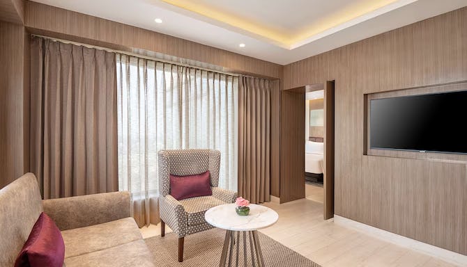 radisson-blu-hotel-amritsar-junior-suite_4598