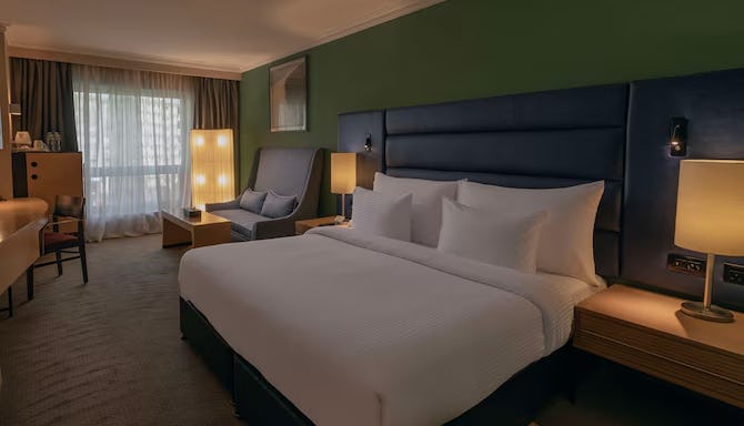 radisson-blu-hotel-cairo-heliopolis-egypt-executive-room-01_10265