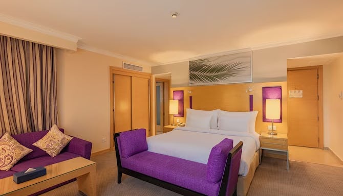 radisson-blu-hotel-cairo-heliopolis-egypt-junior-suite-01_10265