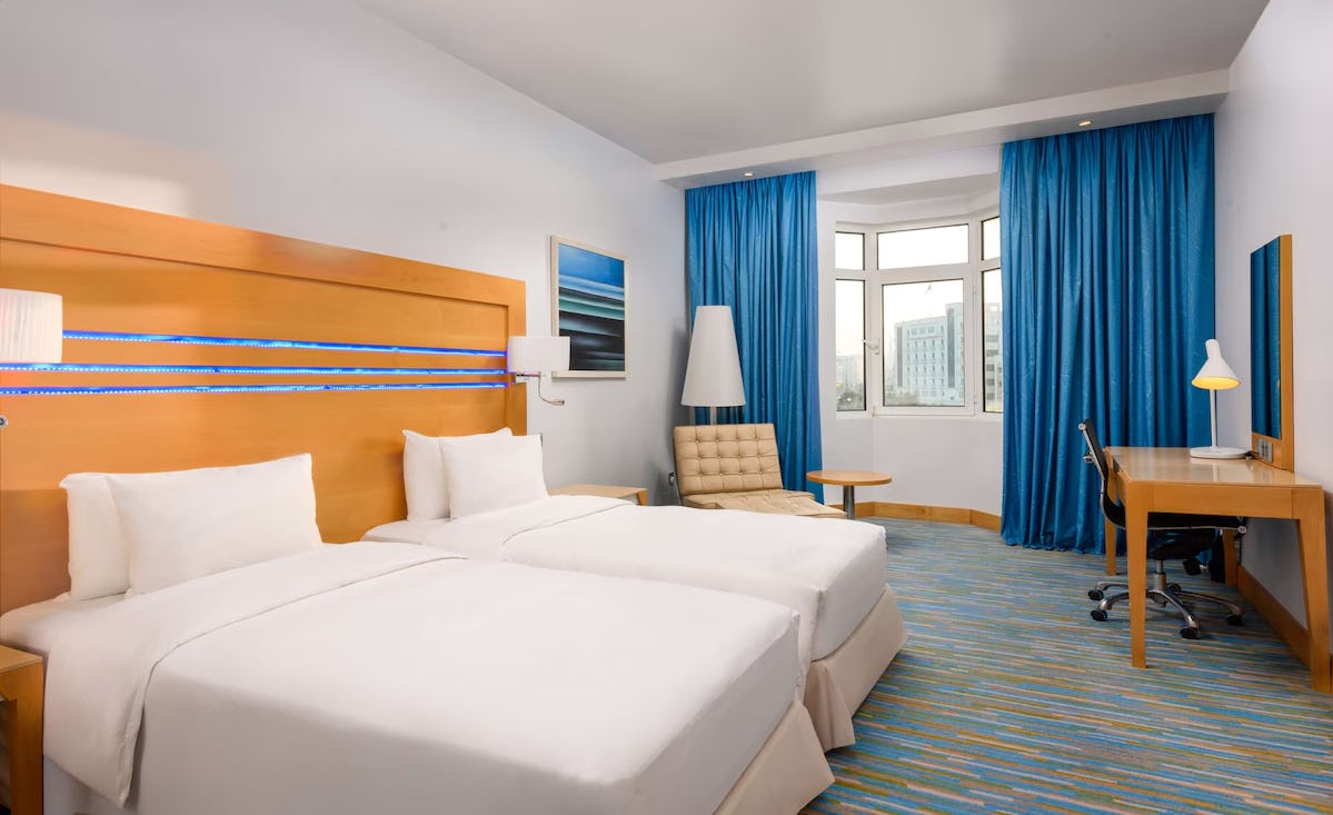 radisson-blu-hotel-muscat-superior-room_2218