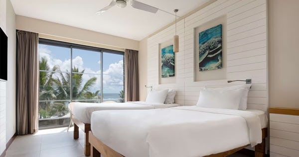 radisson-blu-poste-lafayette-resort-and-spa-mauritius-superior-room-sea-view-01_2890