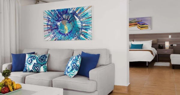 radisson-blu-resort-and-residence-punta-cana-premium-studio-suite-with-whirlpool-02_11167