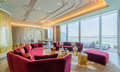 Raffles Suite with 1 double and 2 twin beds