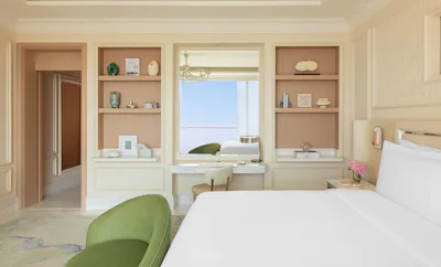 Grand Panoramic King Room
