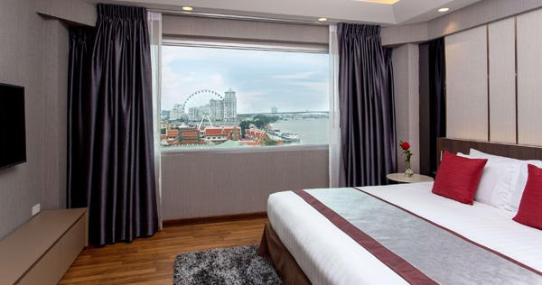 King Bed, Balcony Suite, River View