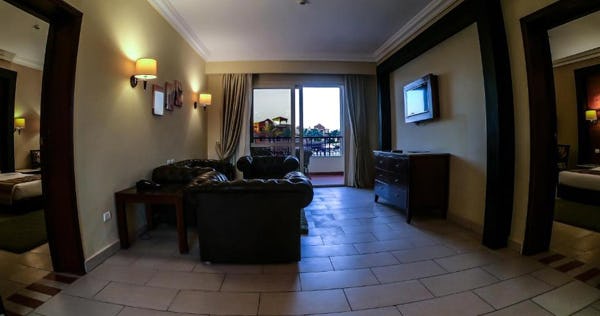 regency-plaza-aqua-park-and-spa-resort-sharm-el-sheikh-two-bedroom-apartment-02_2013