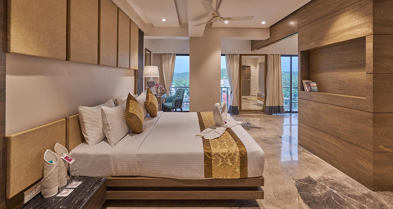 regenta-central-imperial-candolim-goa-imperial-suite-01_13071