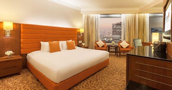 rembrandt-hotel-and-suites-bangkok-superior-room-01_77