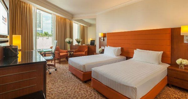 rembrandt-hotel-and-suites-bangkok-superior-room-02_77