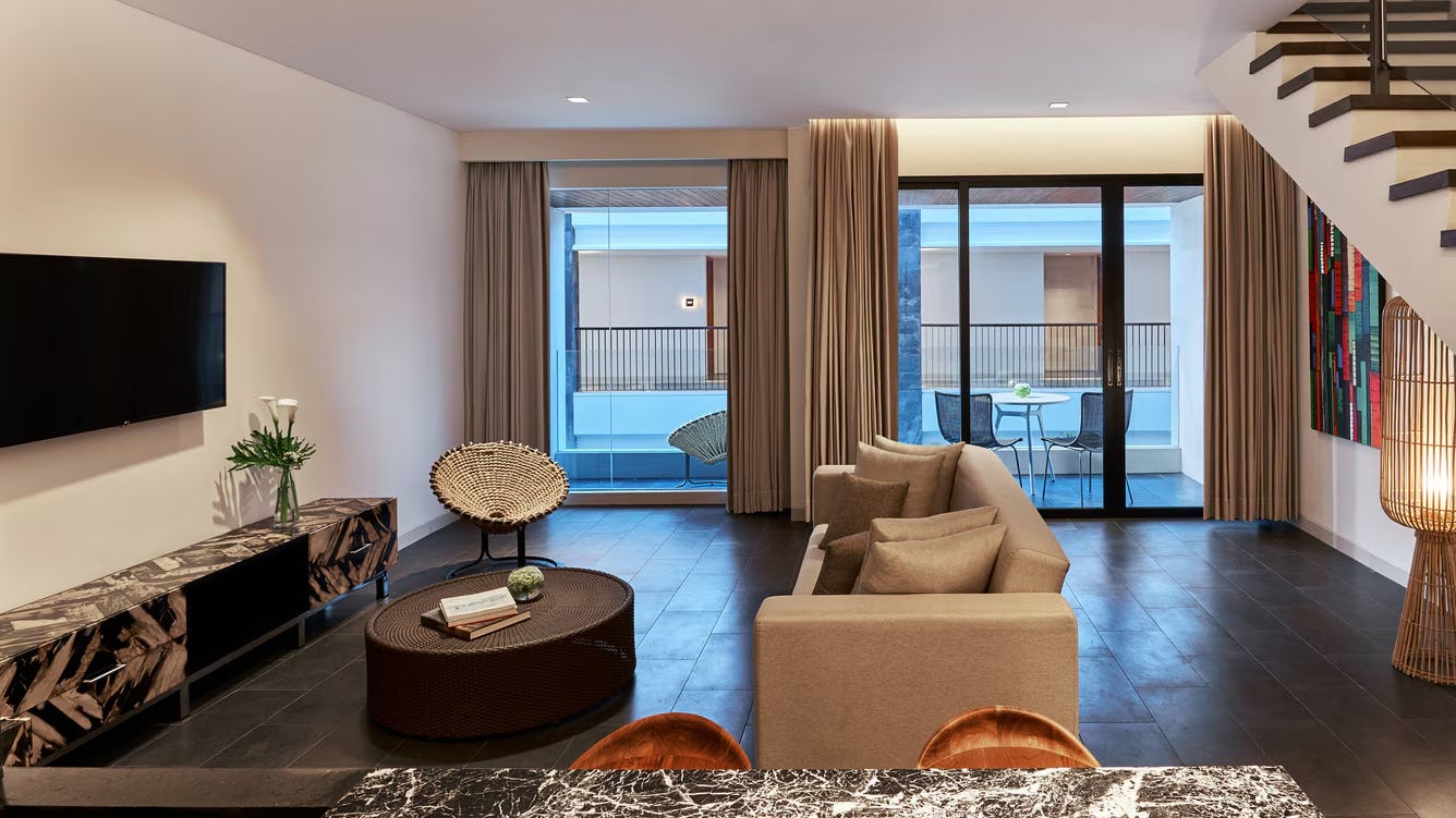 renaissance-bali-uluwatu-resort-and-spa-loft-01_13075