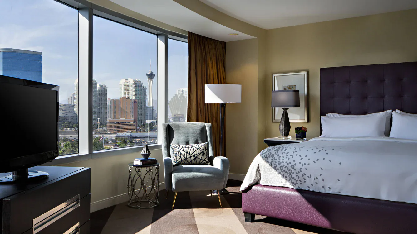 renaissance-las-vegas-hotel-vip-suite-01_3487