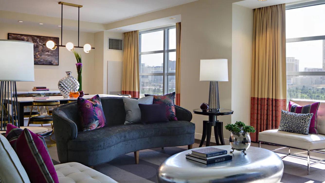 renaissance-las-vegas-hotel-vip-suite-02_3487