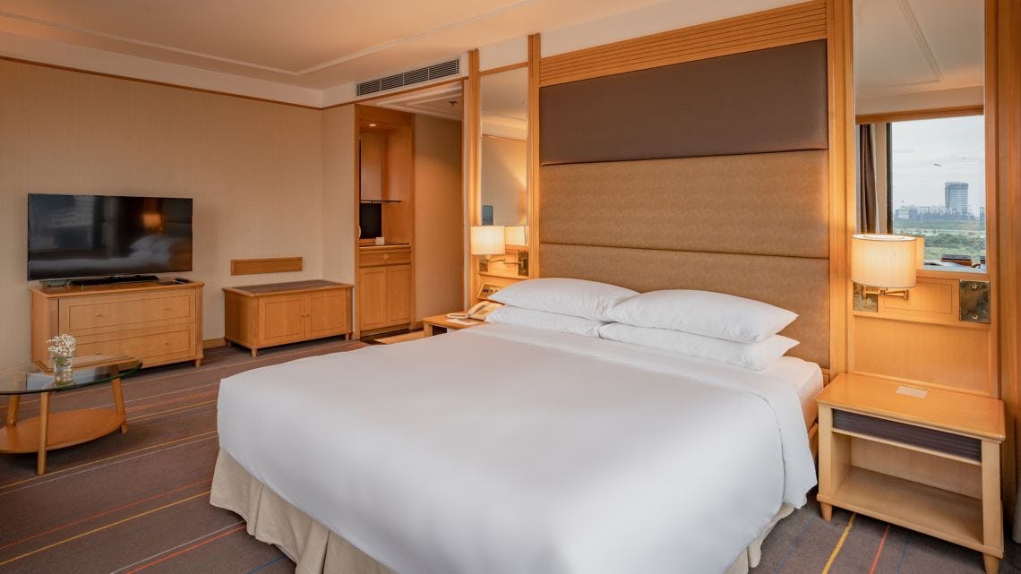 renaissance-riverside-hotel-saigon-executive-studio_4953