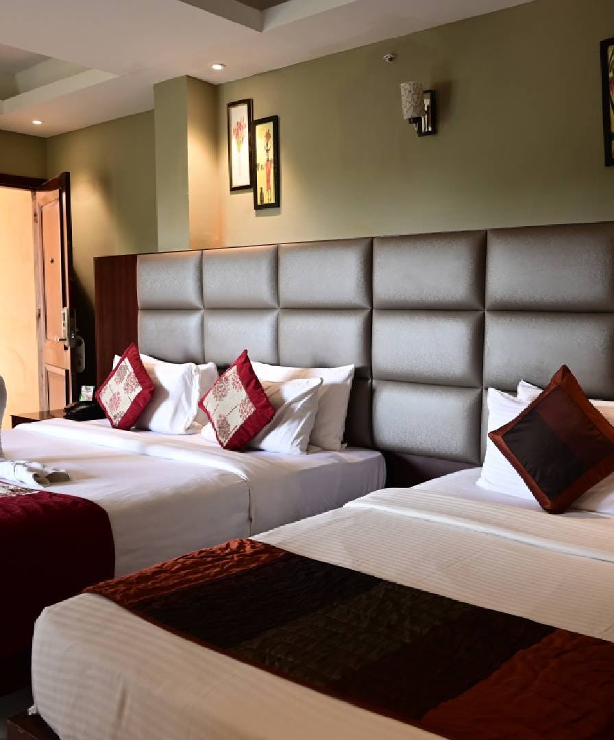 resort-de-alturas-candolim-goa-grand-premium-triple-occupancy_5149