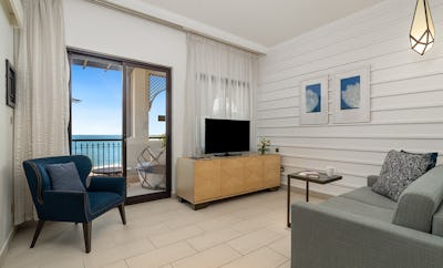 One Bedroom Premium Suite Beach Front