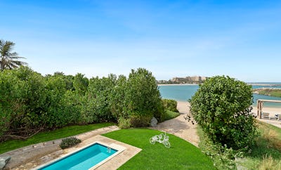 Two Bedroom Premium Villa Beach Acess with Private Pool