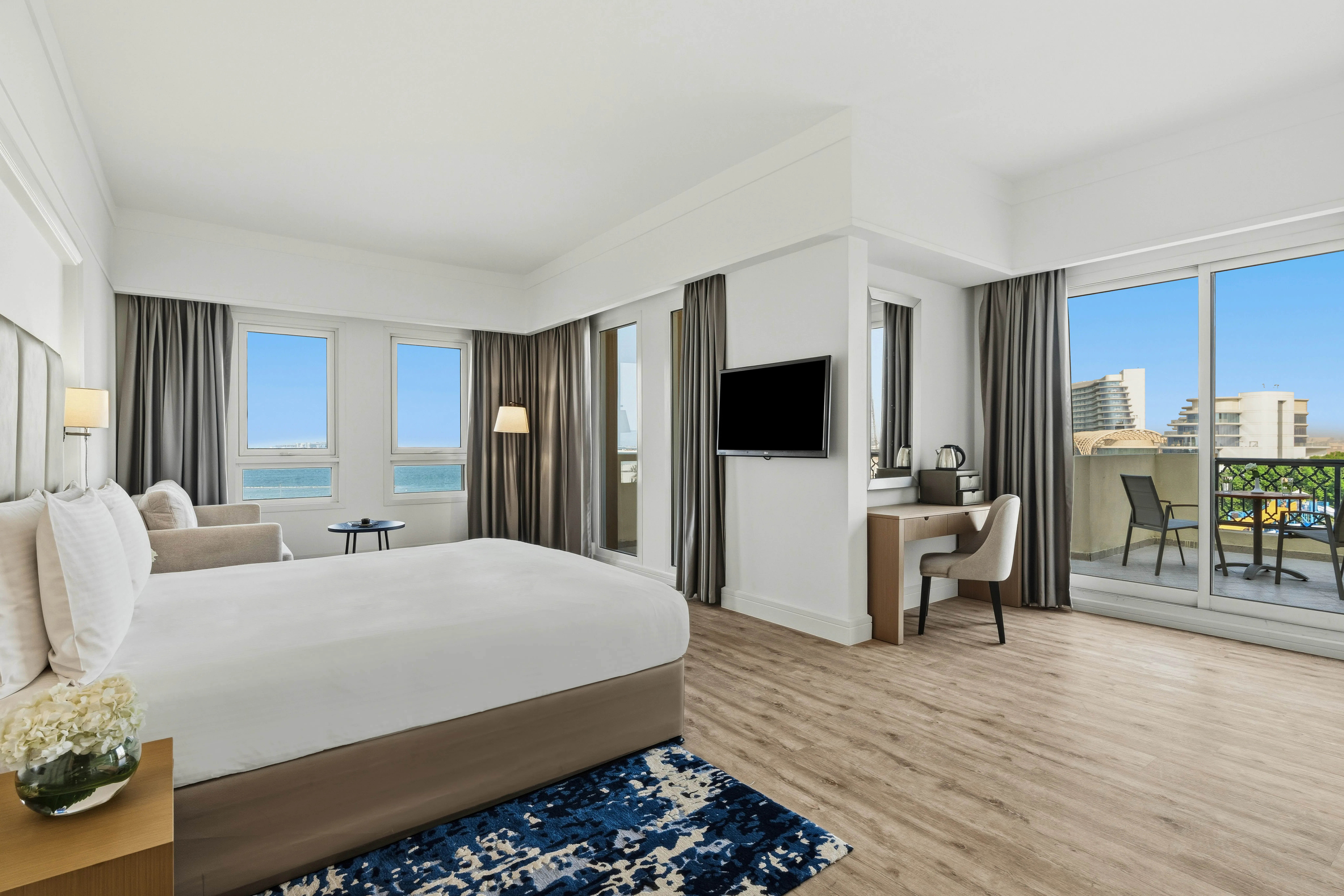rixos-bab-al-bahr-ras-al-khaimah-premium-sea-pool-room_5866