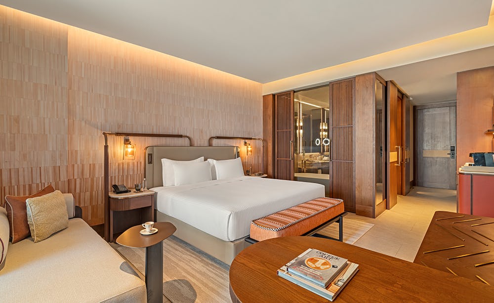 rixos-murjana-jeddah-superior-room-king-bed_13656