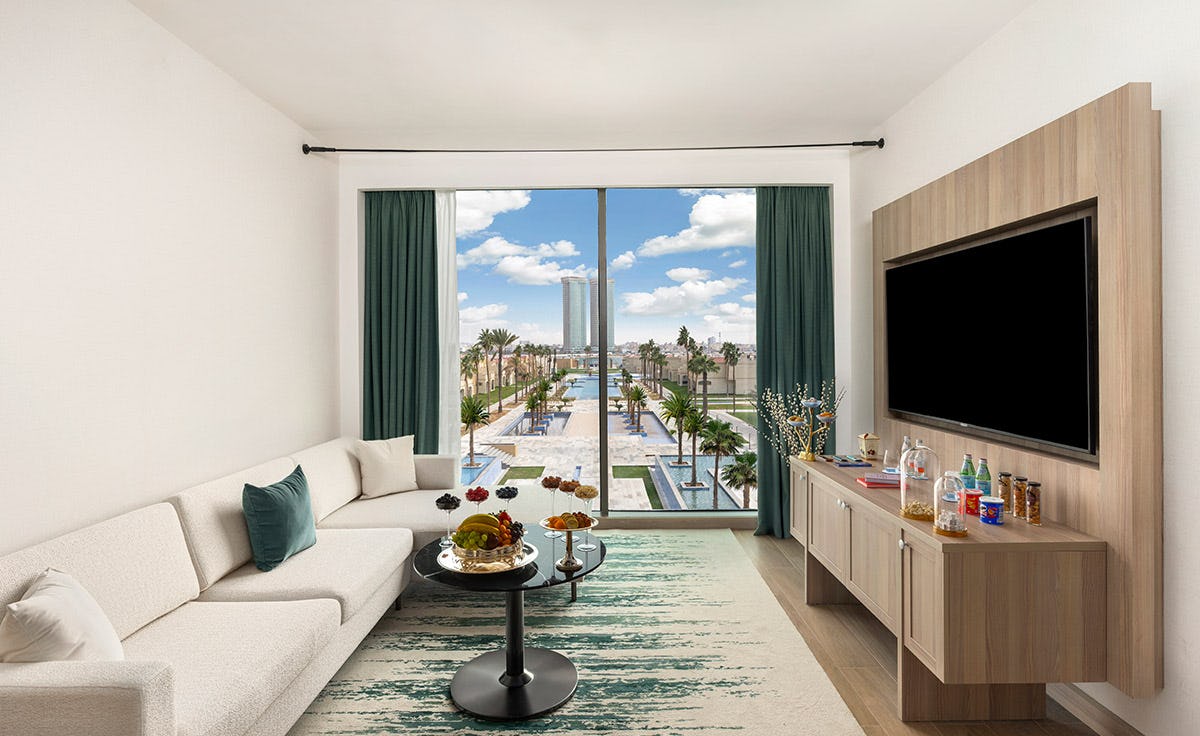 Executive Suite With Pool View