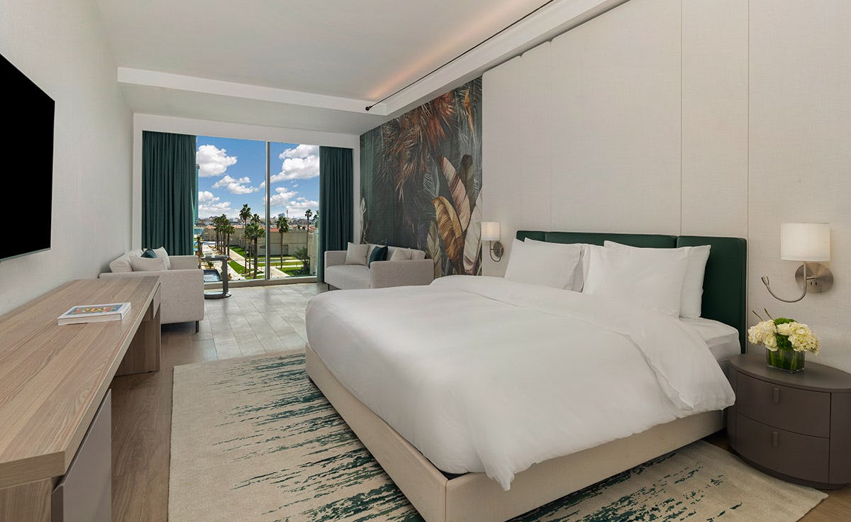 Executive Suite With Pool View