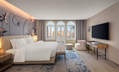 Three Bedroom Deluxe Villa With Garden View