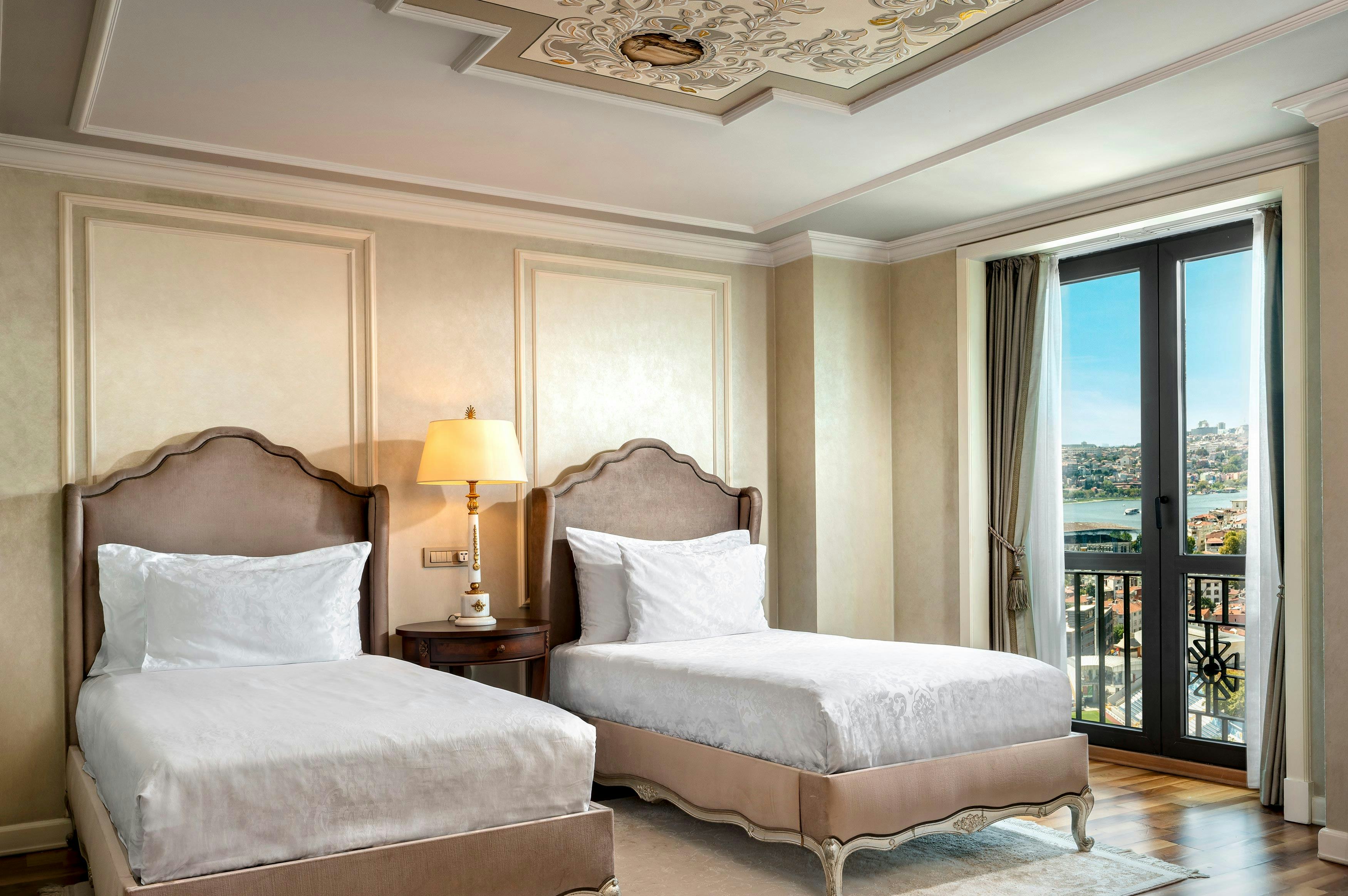 Premium Twin Room, Golden Horn View