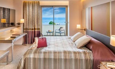 Deluxe Suite, Sea View