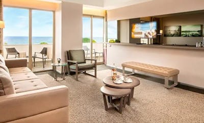 Deluxe Suite, Sea View