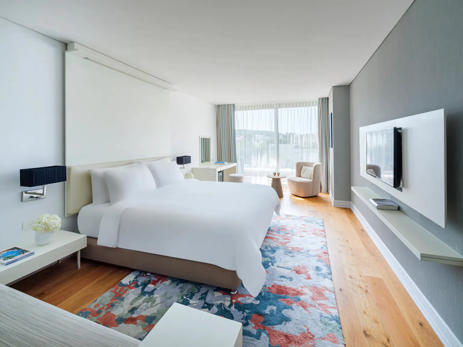 rixos-premium-dubrovnik-classic-room-city-view-with-king-size-bed_13740