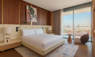 EXECUTIVE SUITE SEA VIEW