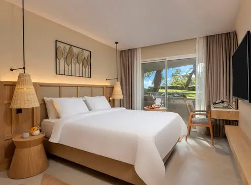 rixos-premium-tekirova-turkey-deluxe-family-suite-sea-view-01_9421