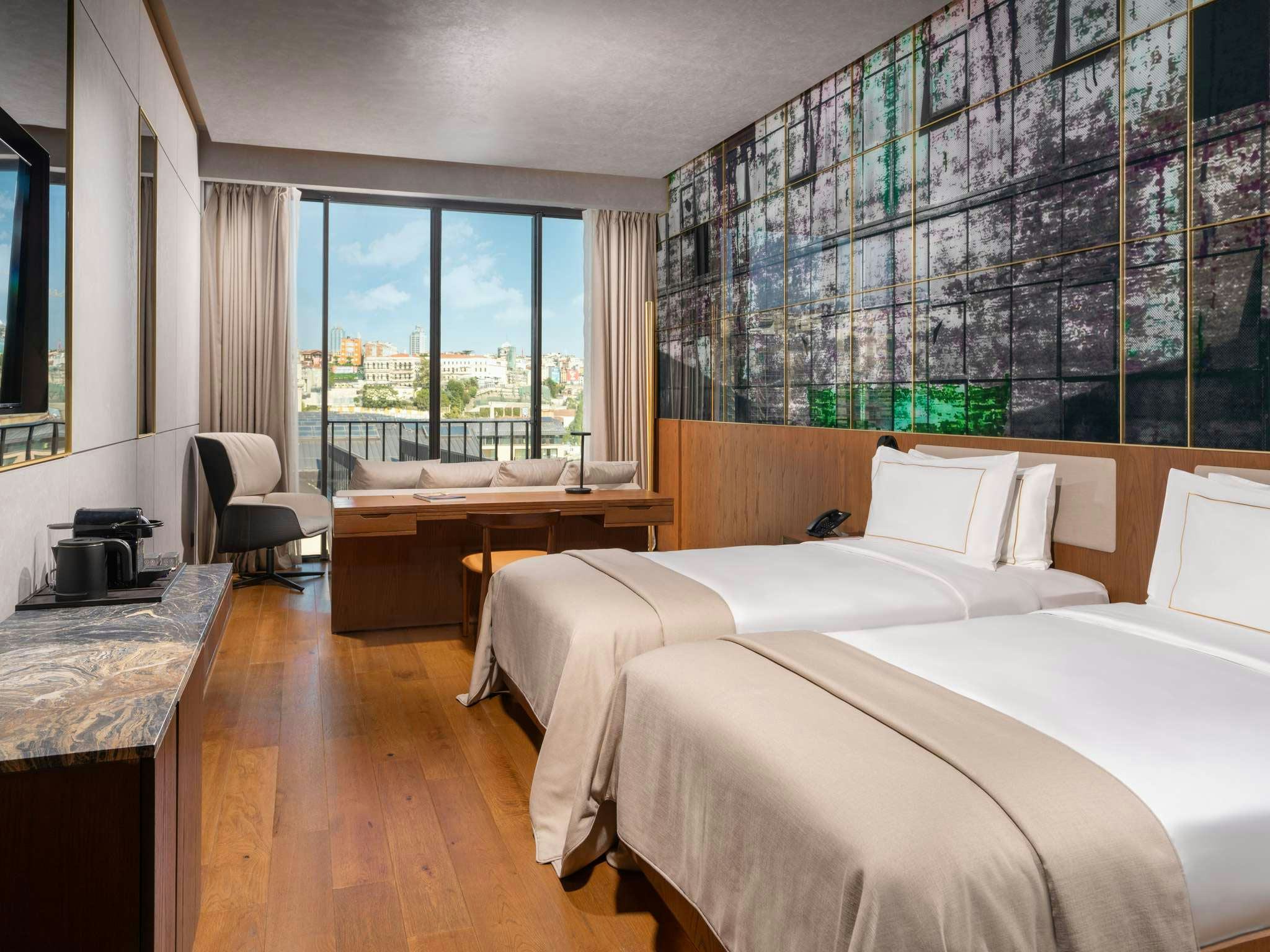 Premium Room Partial Sea View Twin