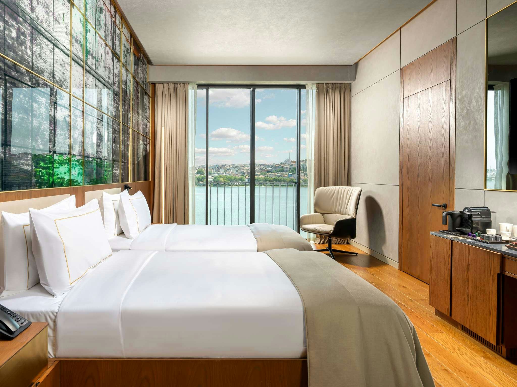 Premium Room Sea View Twin