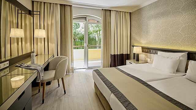 robinson-nobilis-antalya-turkey-family-room-classic-main-building_11636