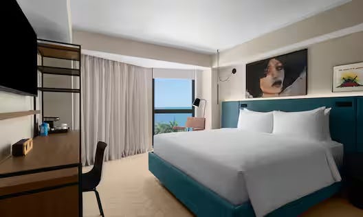 1 KING BED DELUXE ROOM