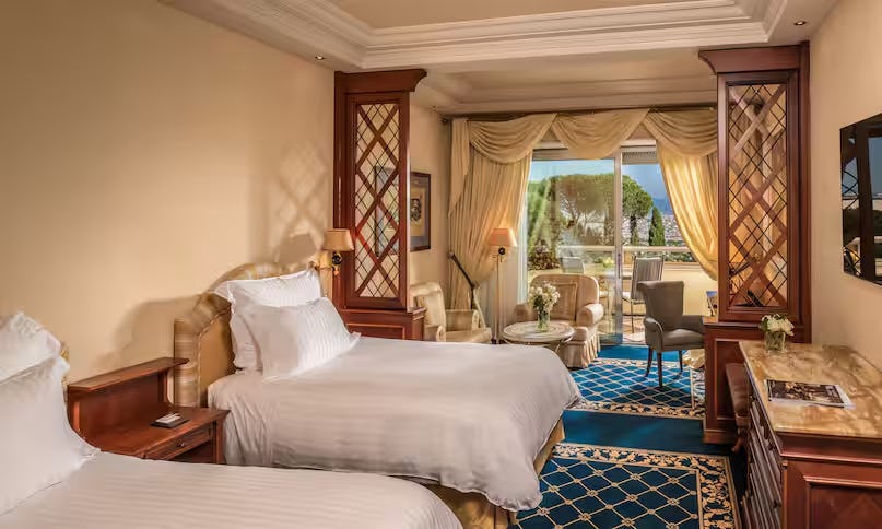 rome-cavalieri-a-waldorf-astoria-hotel-italy-2-twin-bed-deluxe-room-with-private-park-view_13343