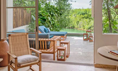 Beachside Lagoonview Suite